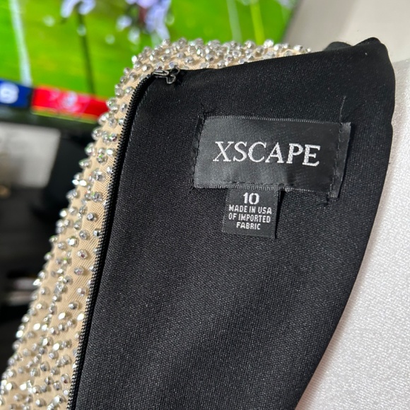 Rhinstone body fitting dress - Picture 7 of 9